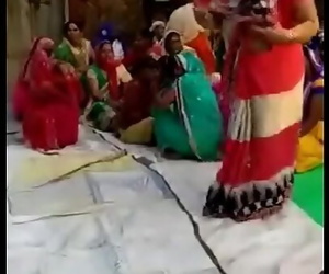 Indian sexy bhabhi dance 71..